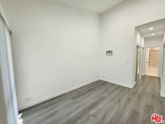 5th image of 1440 Veteran Ave APT 555