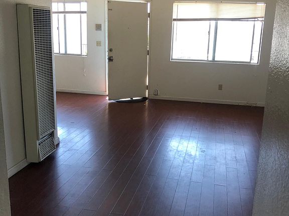 2nd image of 3256 W 135th St