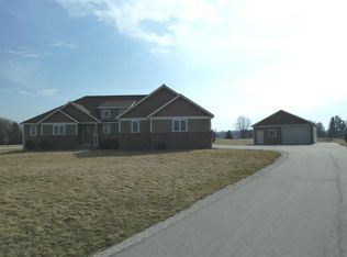 4569 Cathedral Ct, Richfield, WI 53076