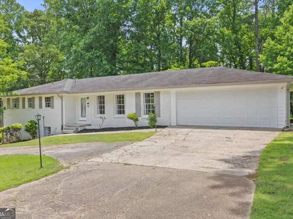 6181 Shallow Wood Ln, Douglasville, GA 30135