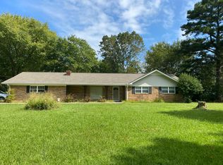 4052 E Jimmy Dr, Rocky Face, GA 30740