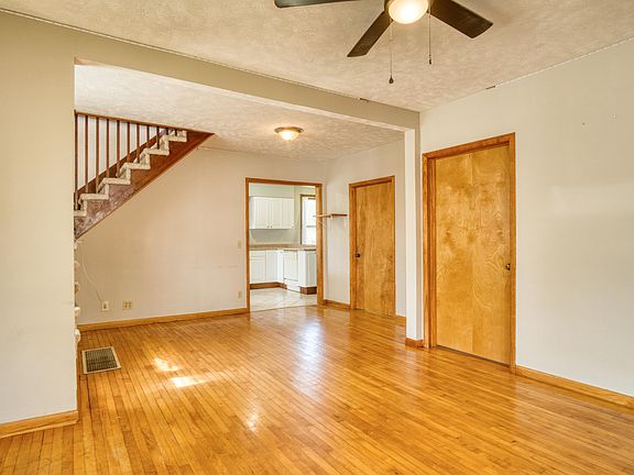 3rd image of 7485 Northland Dr
