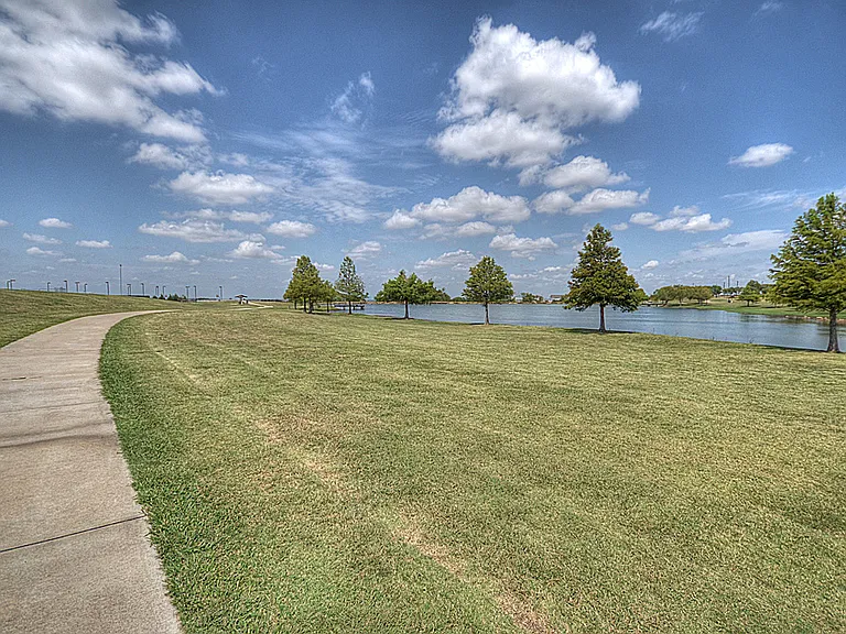 7172 Saint Augustine Dr — Photo 27