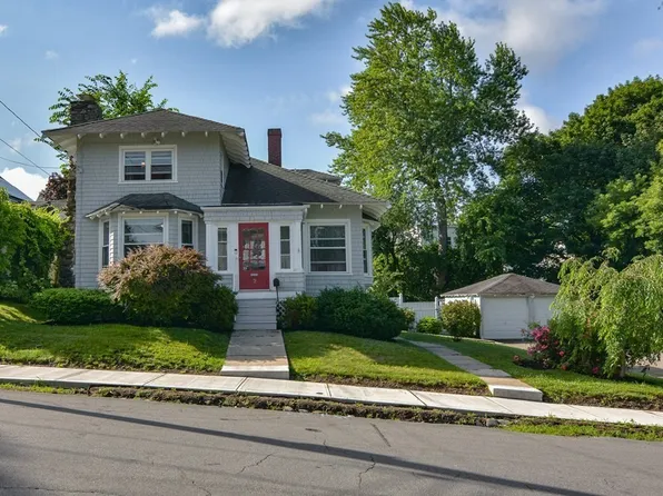 2 12th Ave, Haverhill, MA 01830