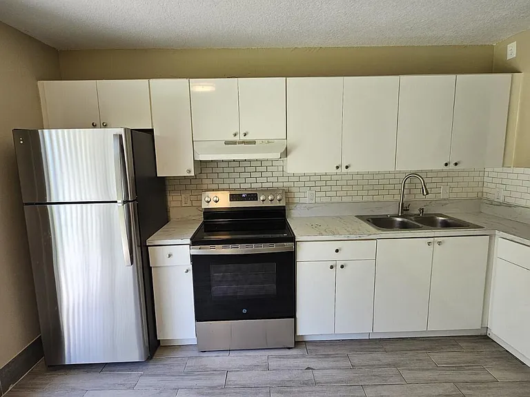 4859 Orleans Ct #C — Photo 6