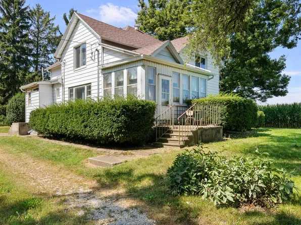 15021-645 S East St, Sheffield, IL 61361