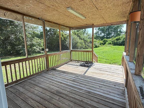 4th image of 130 Freshwater Drive