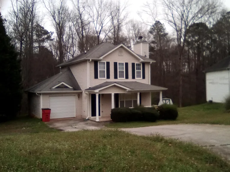 3255 Glen Hollow Dr — Photo 2