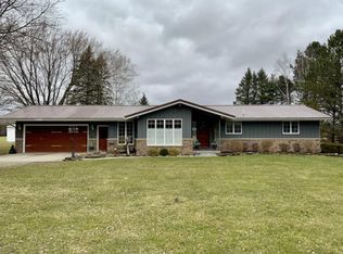 2757 Marlette Rd, Applegate, MI 48401