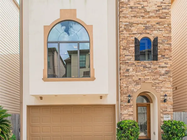 11207 Tramonto Dr, Houston, TX 77042
