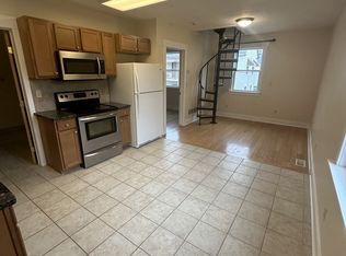 807 Literary Road - 4, Cleveland, OH 44113