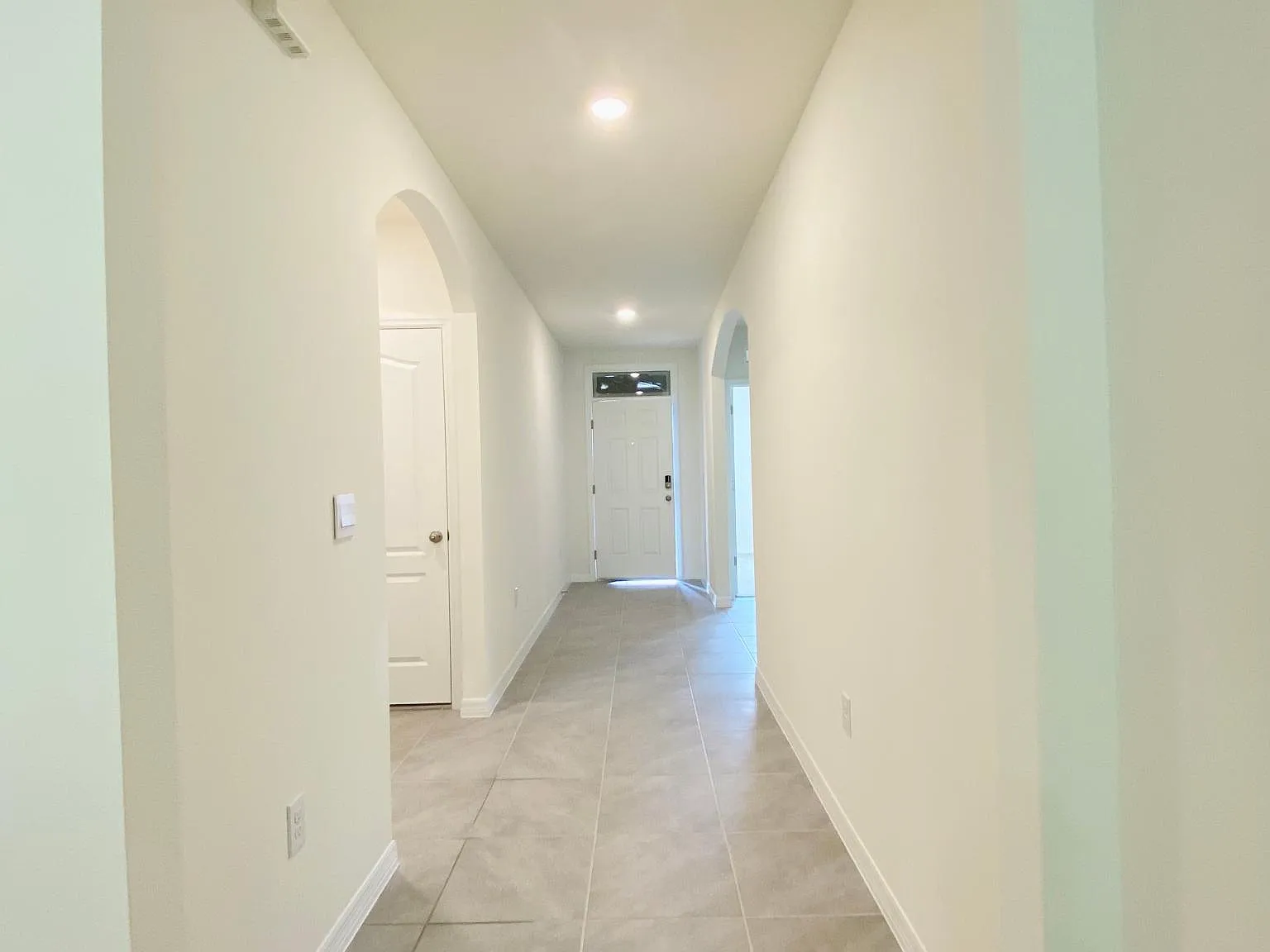 3 bed, 1672 sqft, $2,200 — Photo 2