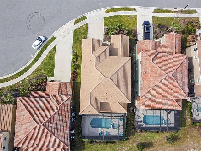 7704 Oakmoss Loop — Photo 85