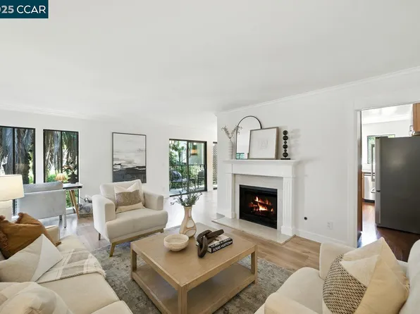 742 Wesley Way APT 2D, Oakland, CA 94610