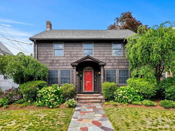60 Linden Rd, Melrose, MA 02176