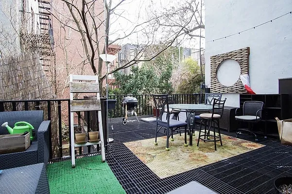 Rented by Brick&Mortar | media 31