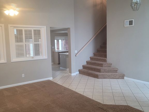 3rd image of 30526 Sierra Madre Dr