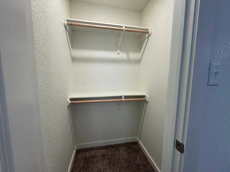 1410 Cedar River Ln — Photo 22