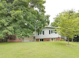 6144 Magnolia Dr, Newburgh, IN 47630