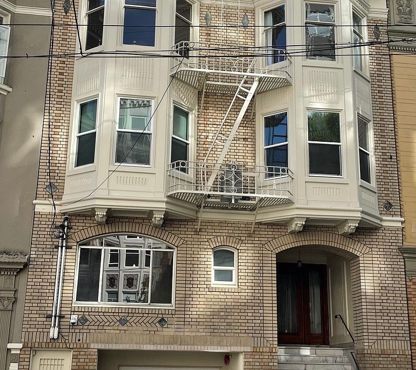 1st image of 1855 Clay St APT 1