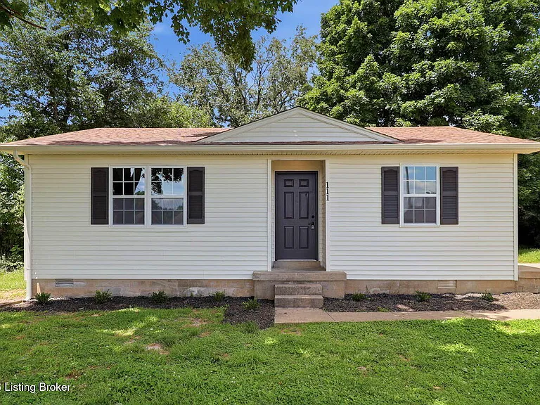 111 Evergreen Ct — Photo 1