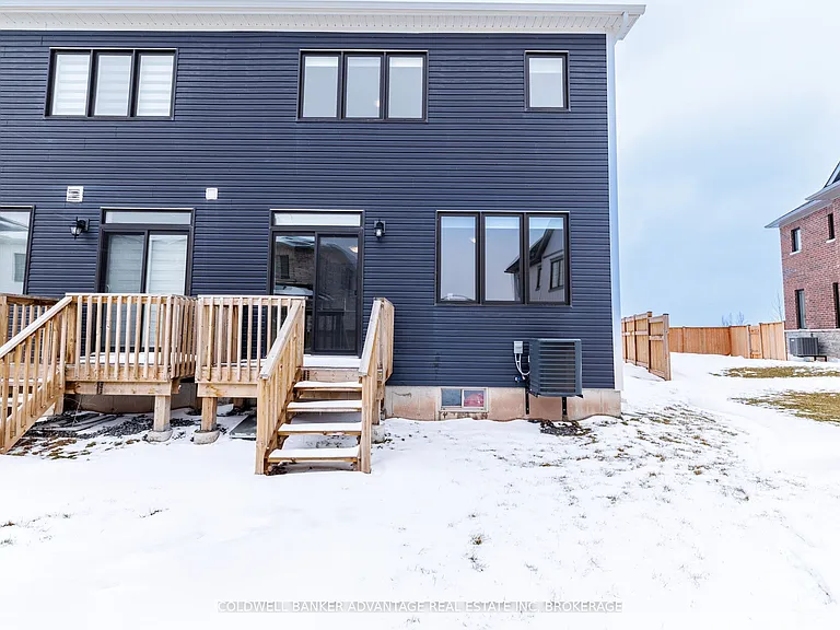 55 Rowlock St — Photo 30