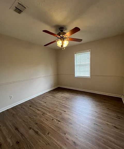 278 Thornton Dr — Photo 8