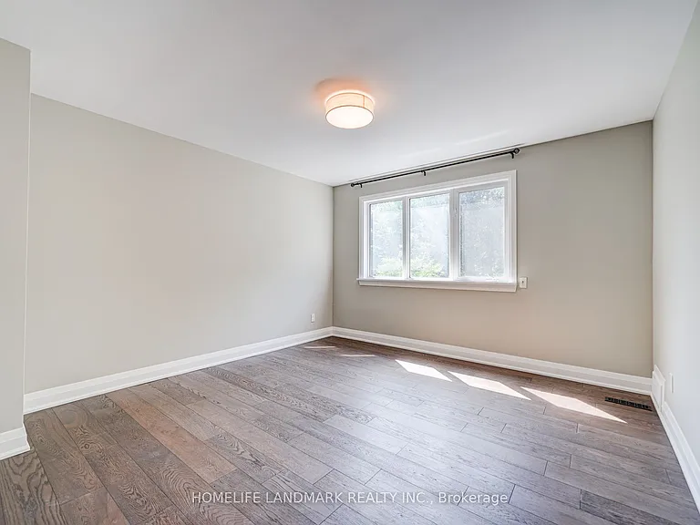7 Knightswood Rd — Photo 30