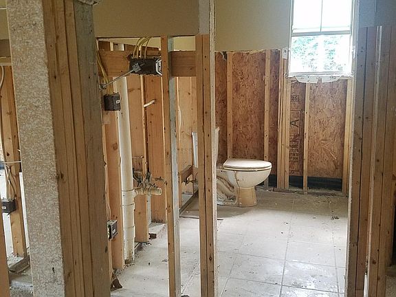 4th image of 7411 Magnolia Garden Ct