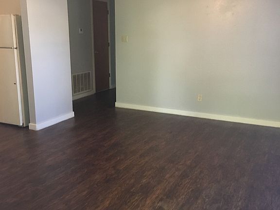 2nd image of 1687 W Maine St