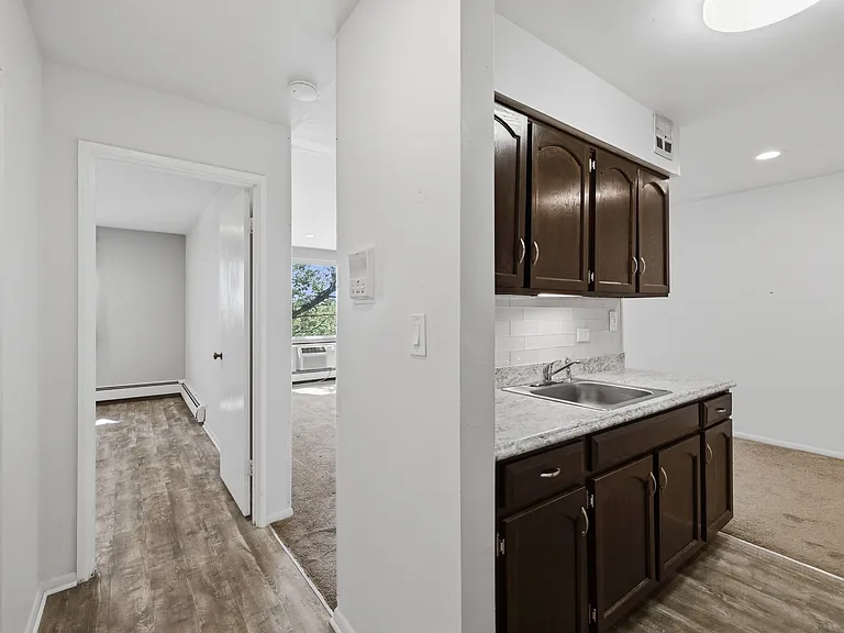 1475 Rebecca Dr — Photo 11