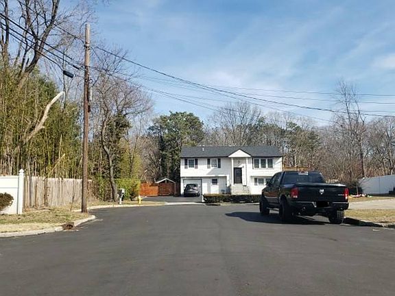 2nd image of 128 Oray St