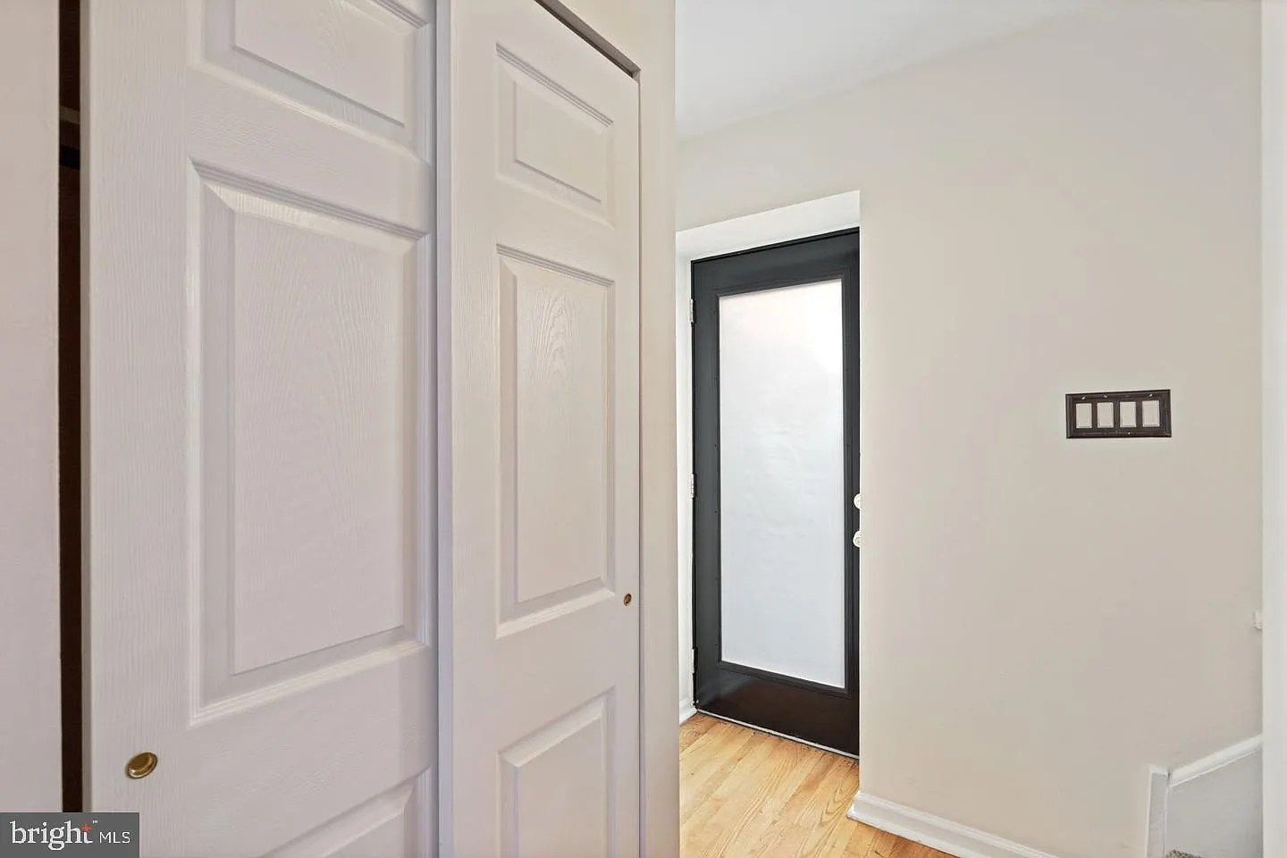 2 bed, 2.5 bath, 928 sqft, $2,675 — Photo 3