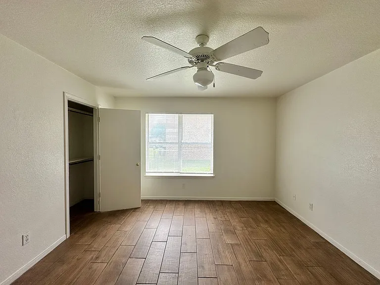 3206 Hereford Lane — Photo 13