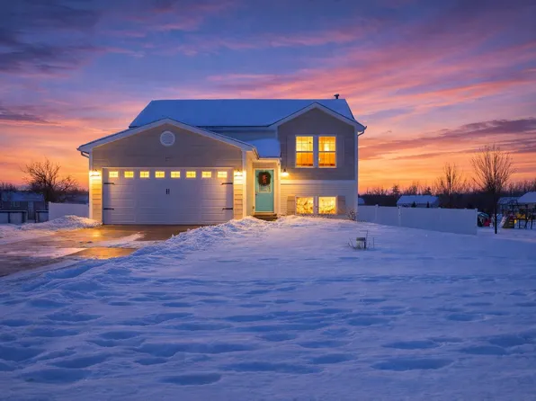 5278 Fieldstone Meadow Dr NE, Cedar Springs, MI 49319