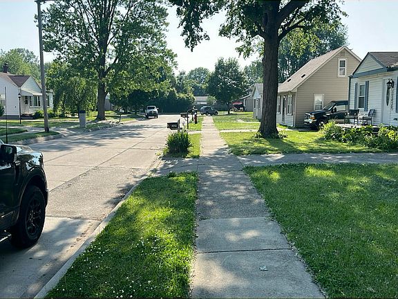 5th image of 13437 Brainbridge Ave