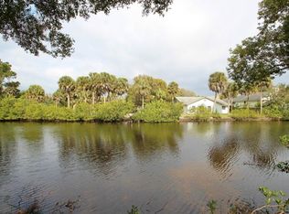 618 Riverside Dr, Tarpon Springs, FL 34689