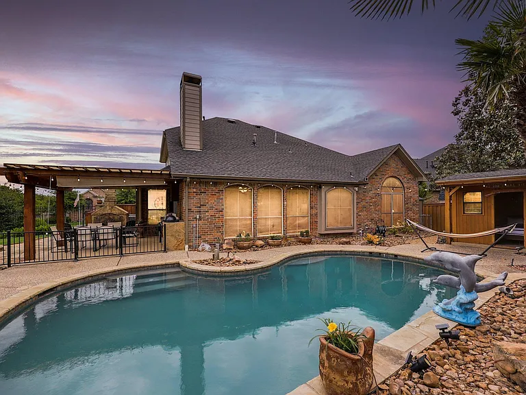 4205 Vista Creek Dr — Photo 46