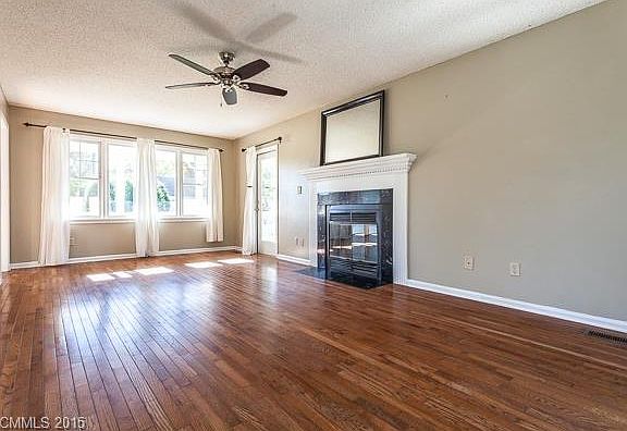 5th image of 4 N Leslie Ln