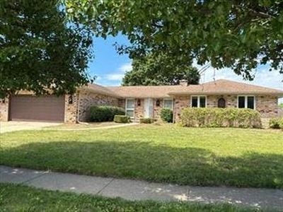 399 S Walnut St, Manteno, IL, 60950
