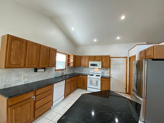 2nd image of 1123 Golfcrest Dr SW