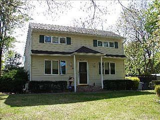 2nd image of 34 Wagon Ln