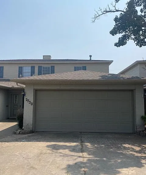 2730 NW 62nd St — Photo 1