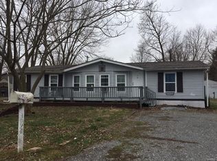 7 S High St, Smithton, IL 62285
