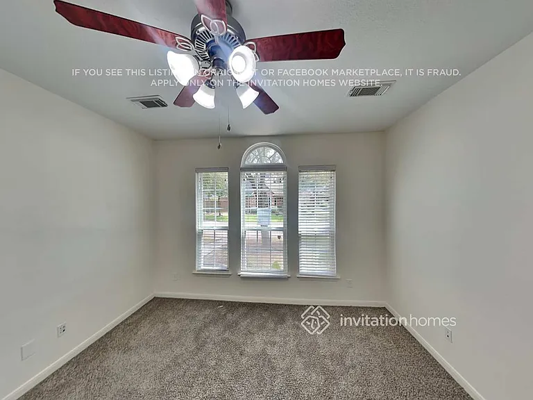 17247 Marquette Point Ln — Photo 13