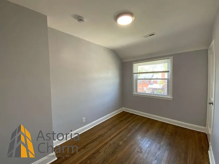 3392 Saint Benedict St — Photo 22