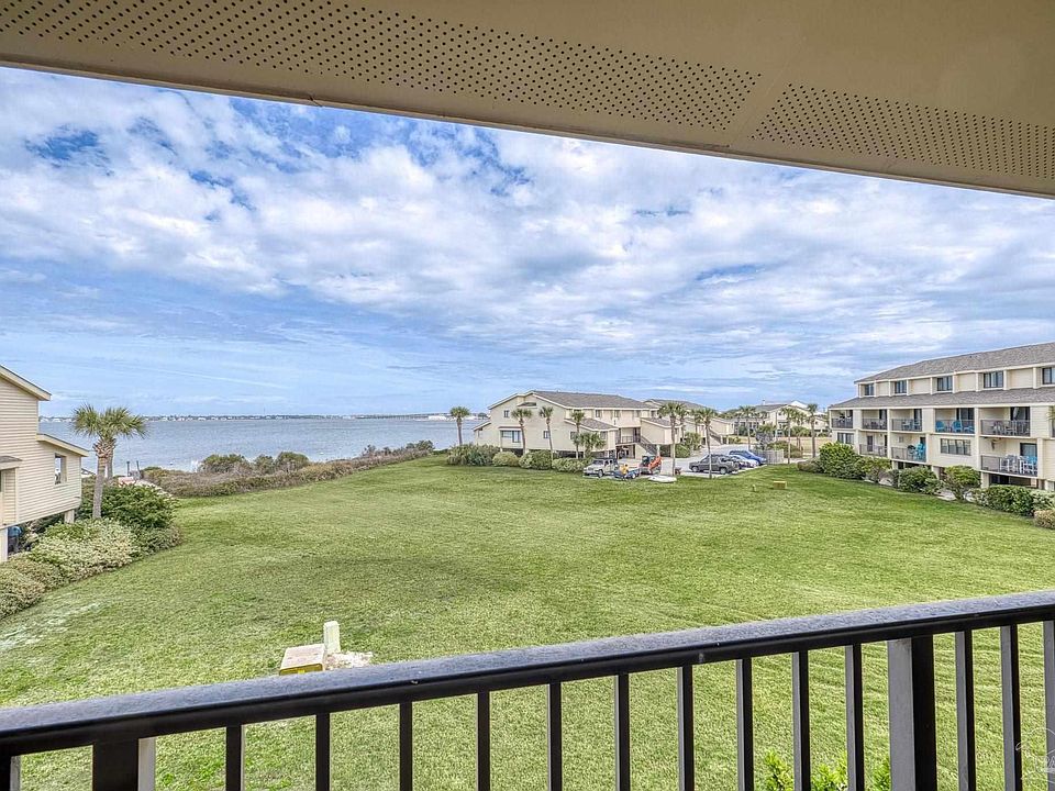 1st image of 900 Fort Pickens Rd APT 824
