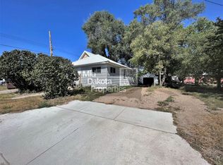 212 W Fir Ave, Mitchell, SD 57301