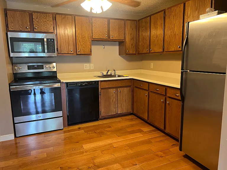 1710 White Cedar Blvd — Photo 3