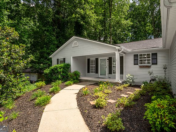 4th image of 4340 Oak Creek Dr